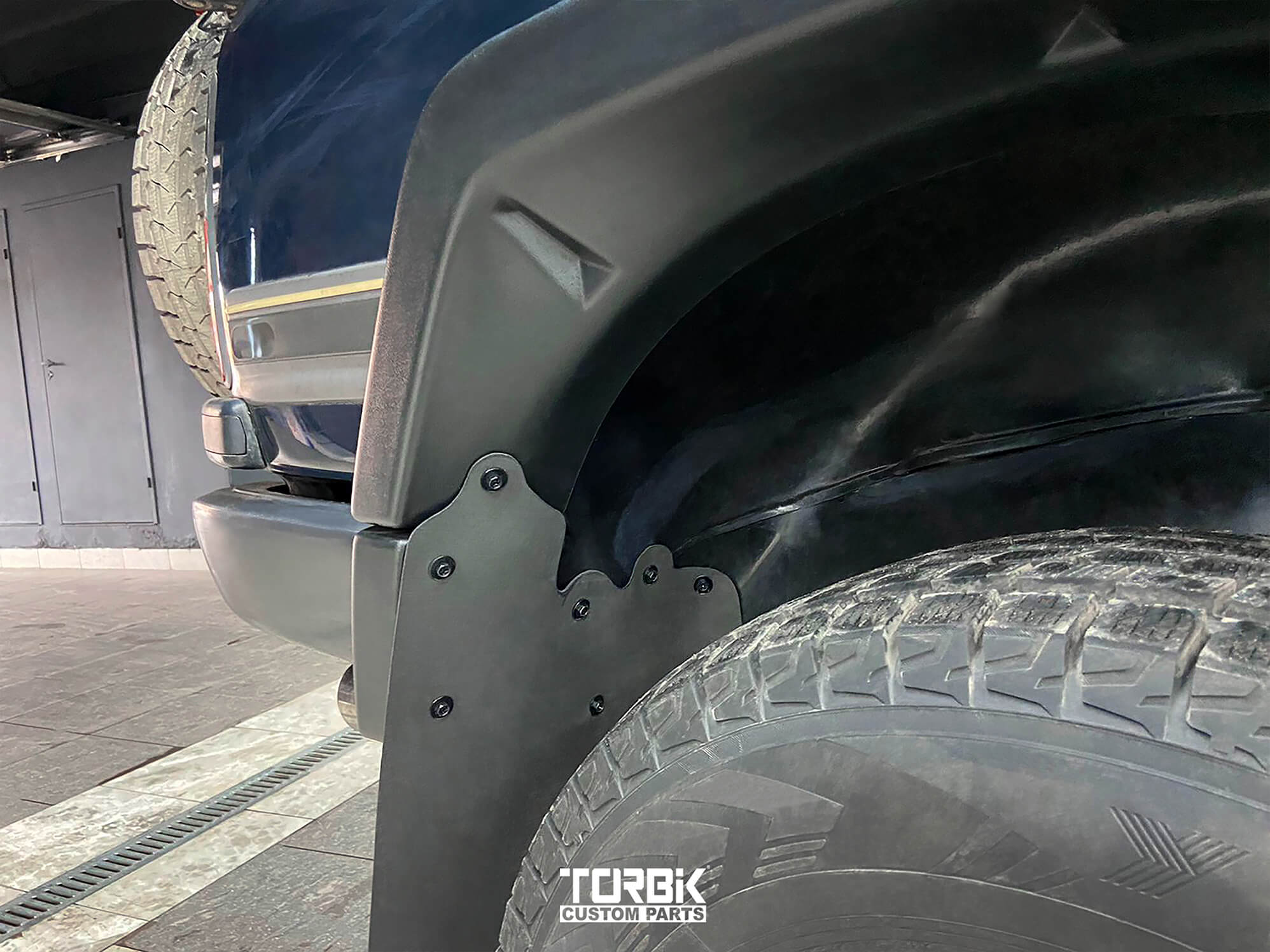 Расширители арок Torbik на Toyota Land Cruiser 80